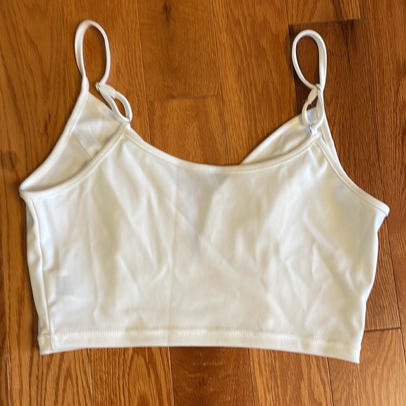 Shein midriff v-neck top size medium darts in front crop top cream - Picture 5 of 6